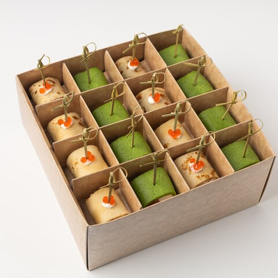 Бокс блинчиков с семгой