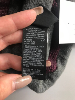 Шапка Jack Wolfskin сочного цвета