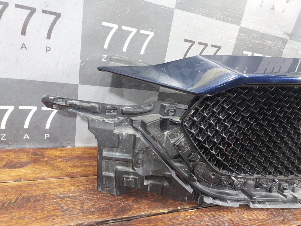 Решетка радиатора Mazda CX-5 2 (KF) 17-21 Б/У Оригинал K26250710A