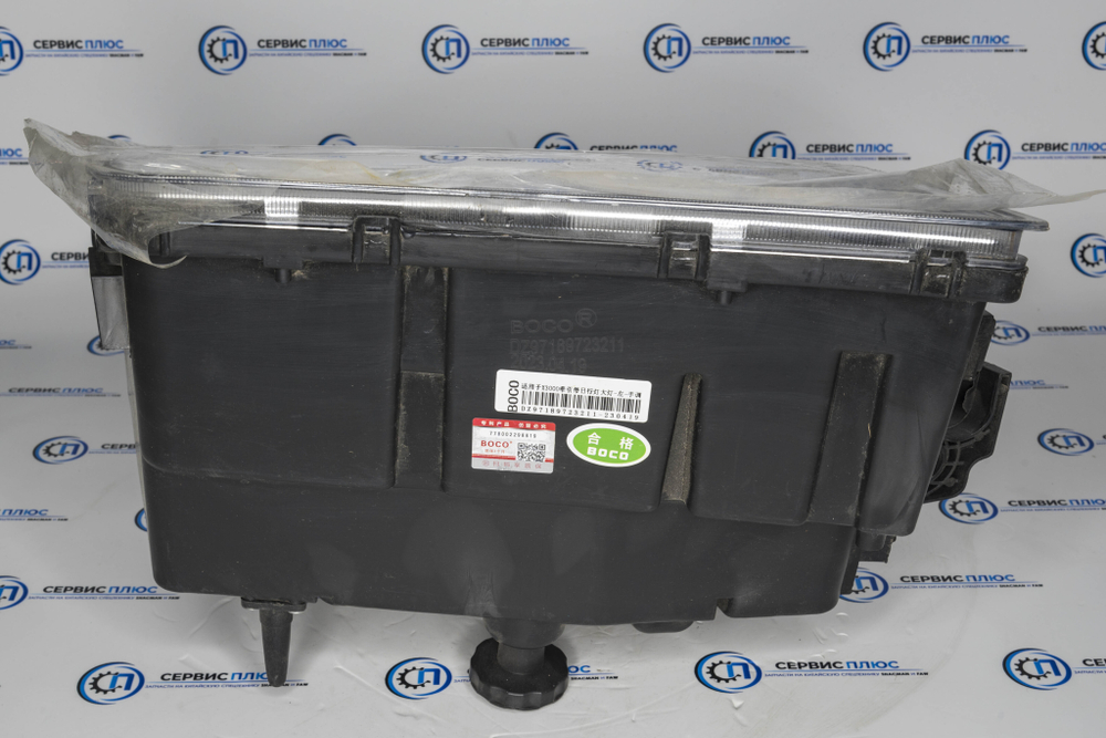 Фара X3000 правая тягач с корректором LED DZ97189723261