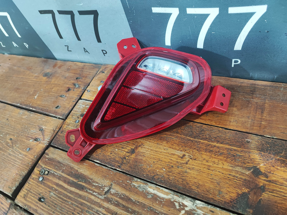 Фонарь заднего бампера левый Kia XCeed 19-нв Б/У Оригинал 92405J7300