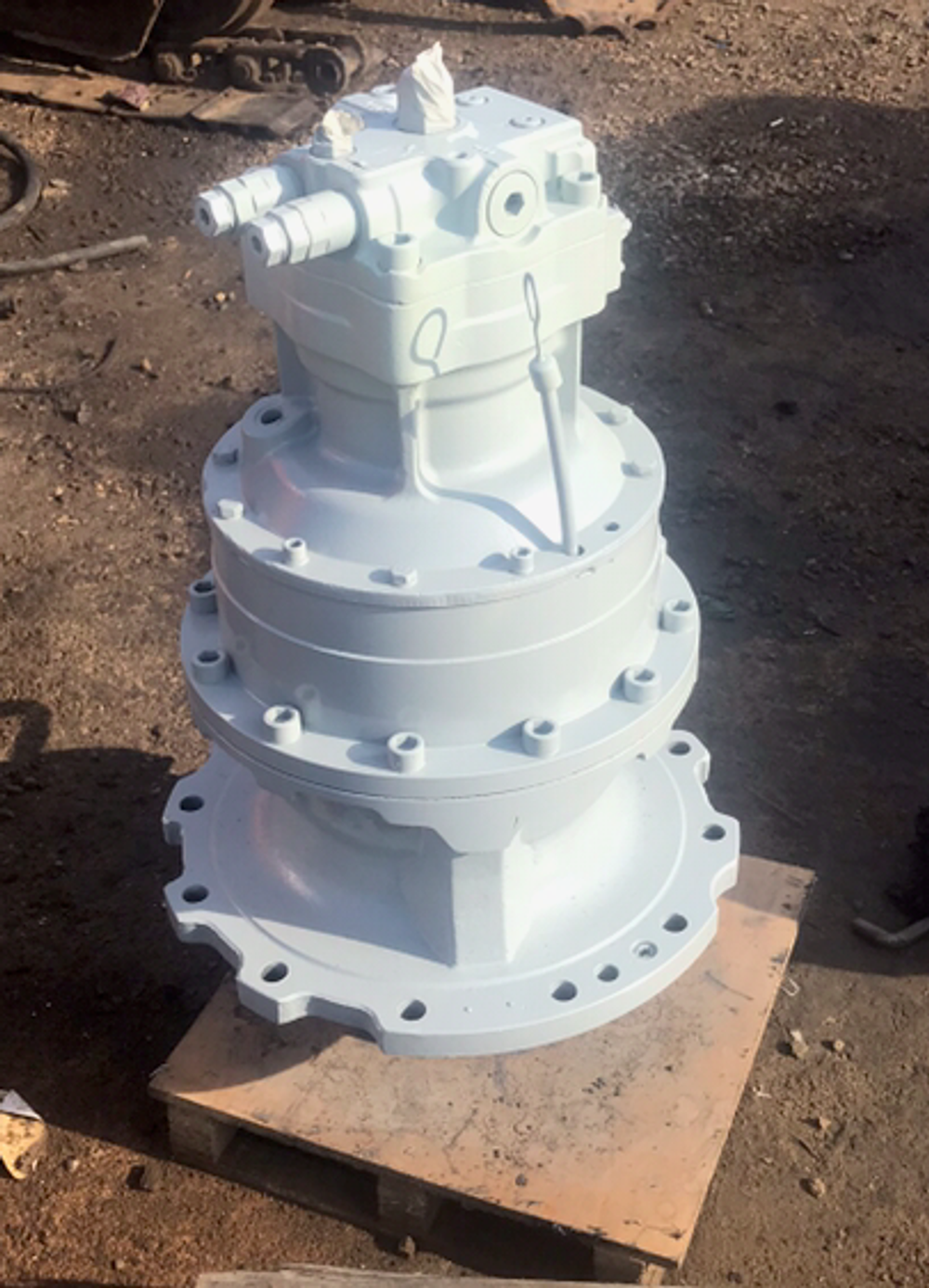 редуктор поворота в сборе с мотором Hitachi ZX330-3 б/у