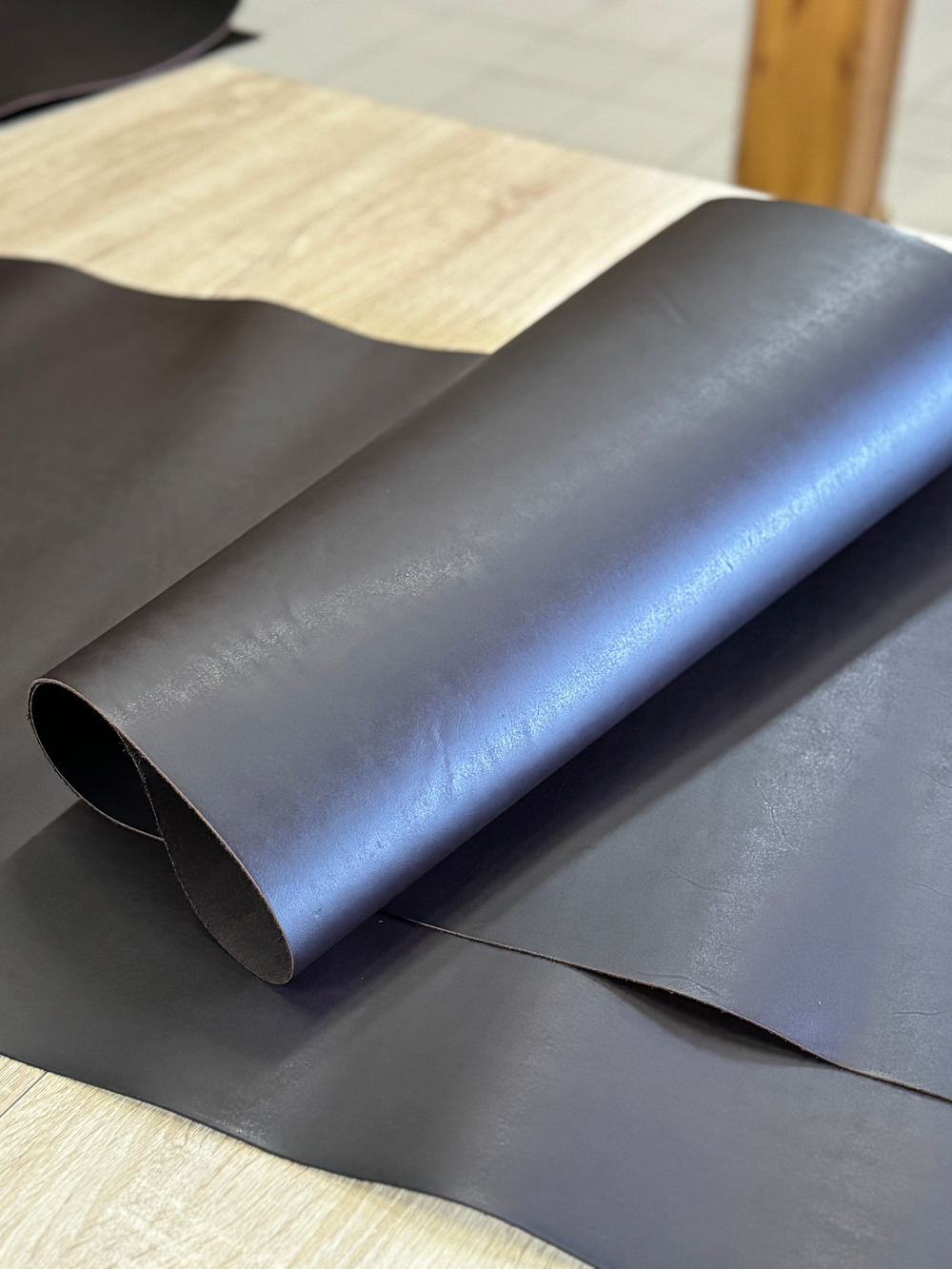 Кожа натуральная для рукоделия, Шрам "Коричневый