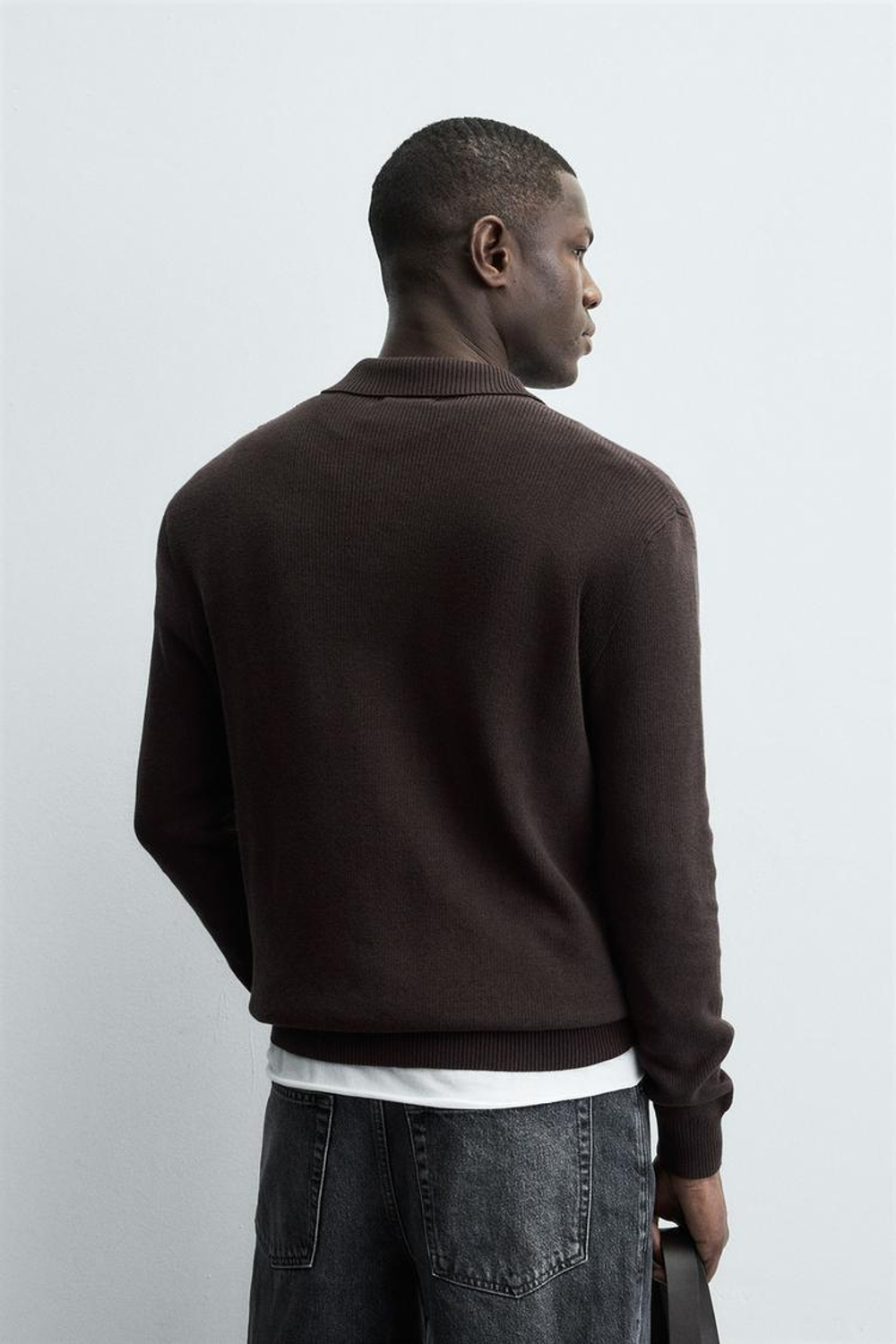 ZARA ПОЛО ИЗ ЖЕМЧУЖНОГО ТРИКОТАЖА, ШОКОЛАДНЫЙ