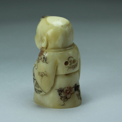 Нэцкэ Молодой монах с персиком