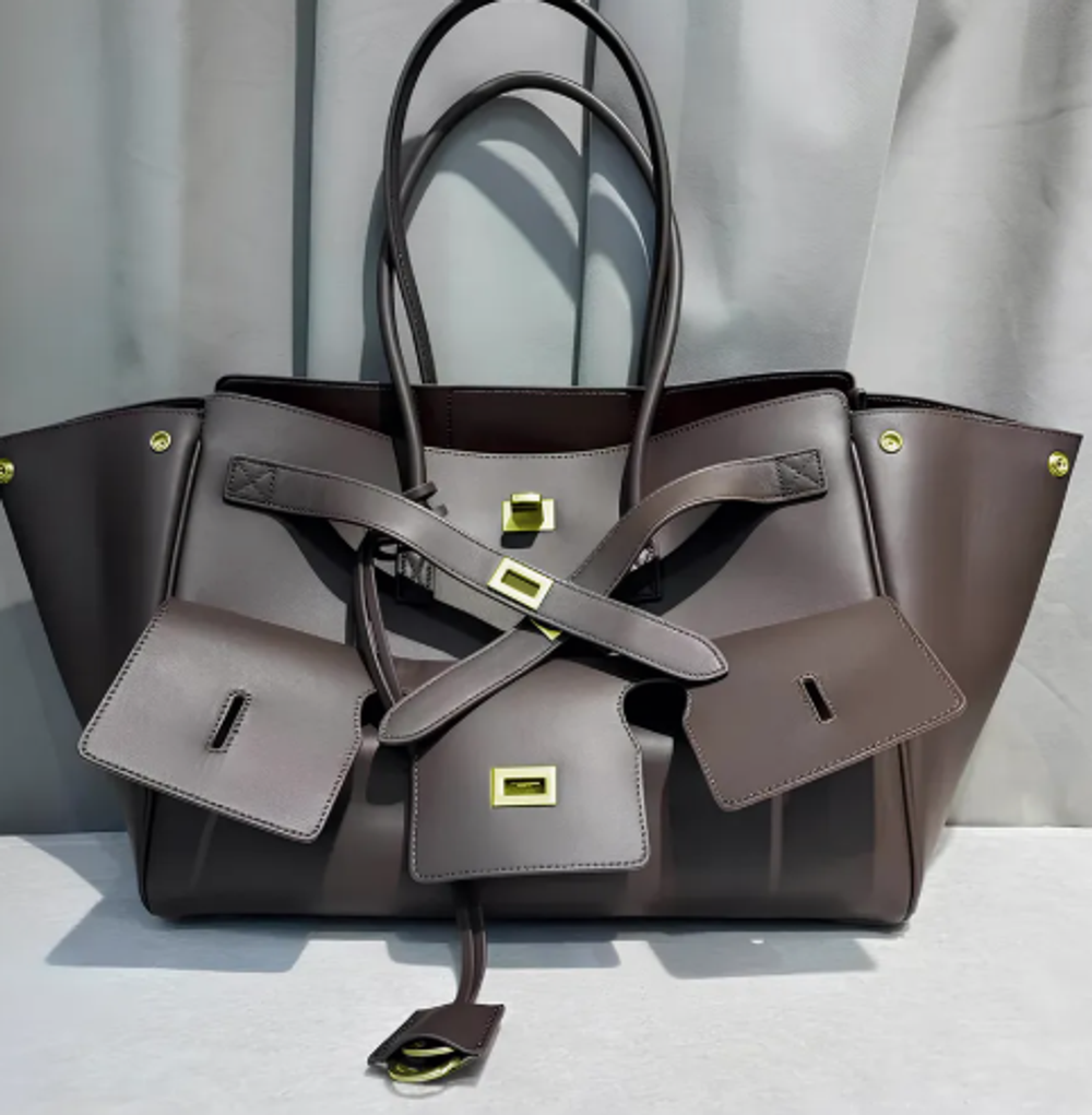 Сумка Balenciaga стильная