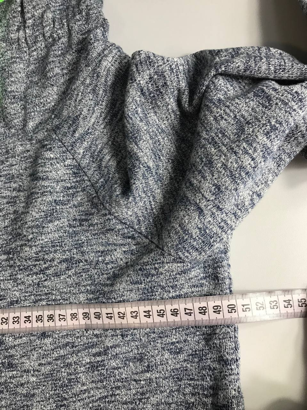 Толстовка удобная и практичная, визуально на 48/50 размер