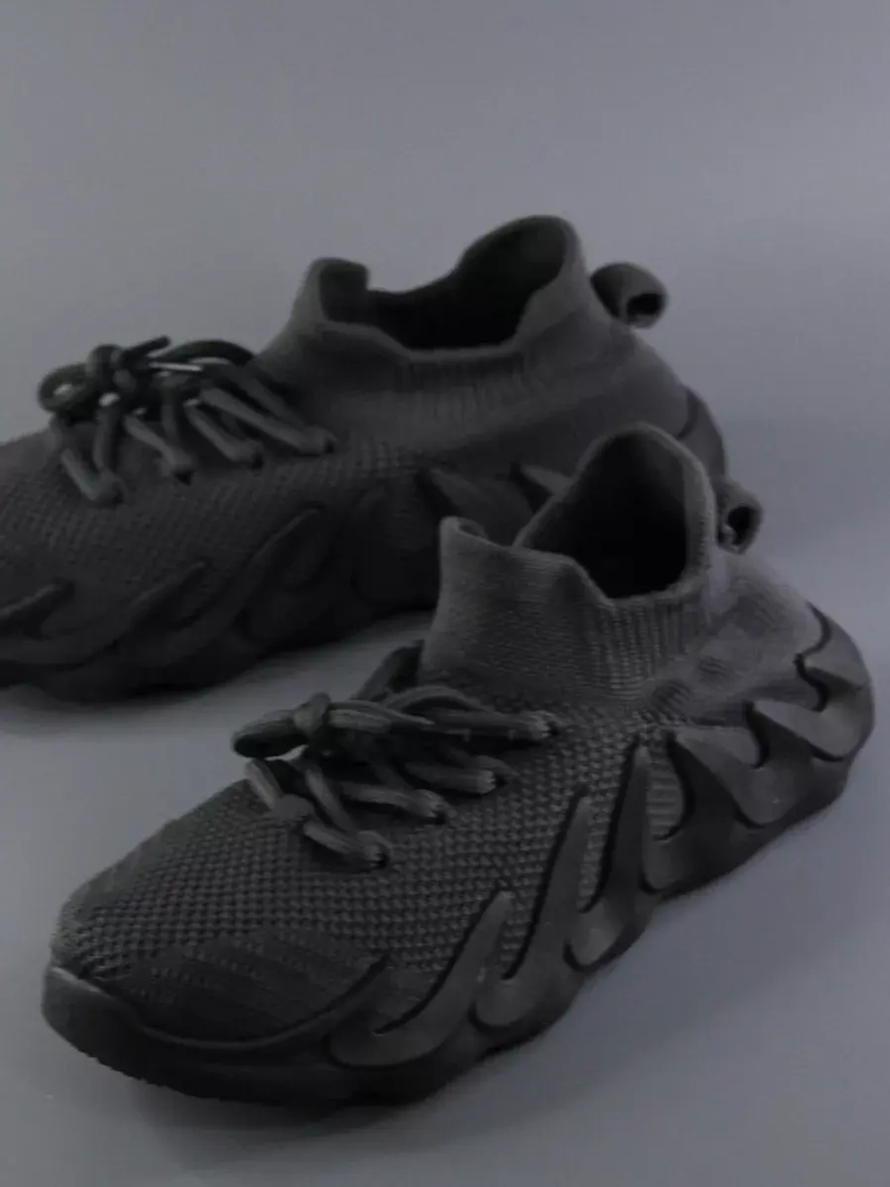 Кроссовки Изики детские - Yeezy boost- темно-серые