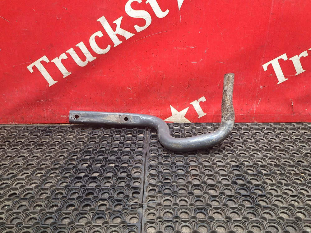 Кронштейн глушителя