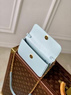 Louis Vuitton Wallet On Chain LV Bloom