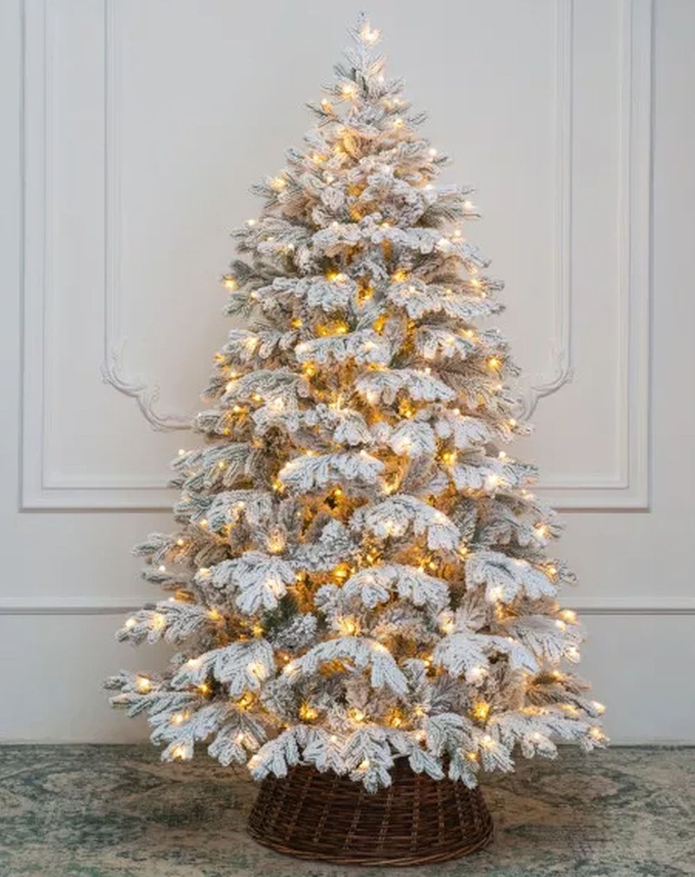 Заснеженная елка с гирляндой «Аляска» (Литая+пвх) 3 м