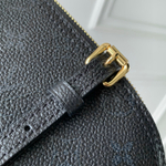 Louis Vuitton Squire East West