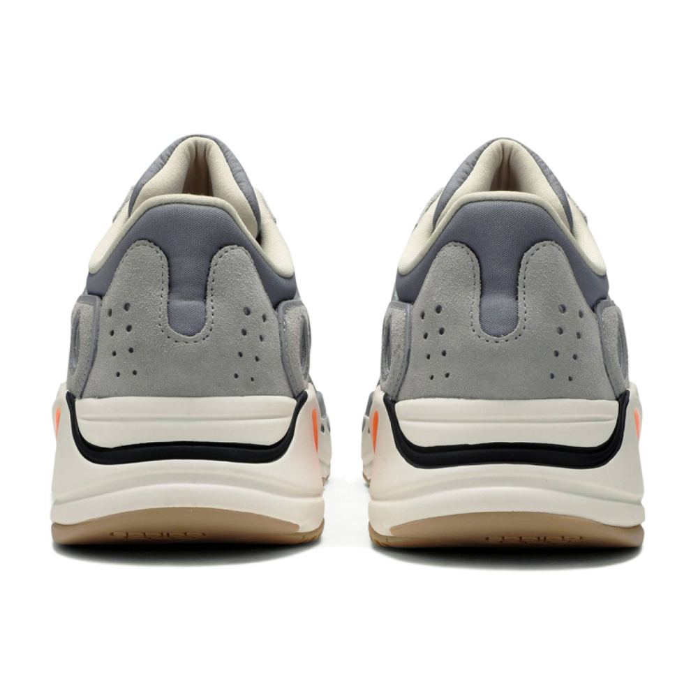 Кроссовки Yeezy Boost 700 Magnet