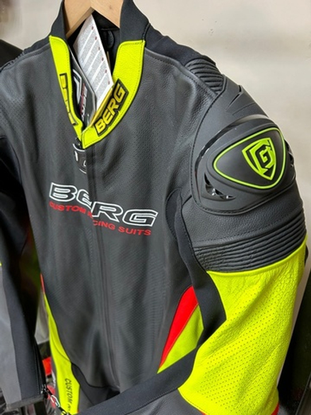 Мотокомбинезон цельный кожаный Berg Arrow Yellow 54