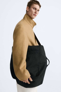 ZARA БОЛЬШАЯ НЕЙЛОНОВАЯ СУМКА СО СКЛАДКАМИ, ЧЕРНЫЙ