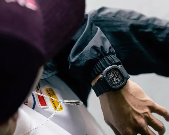 Наручные часы Casio G-Shock DW-H5600-1ER