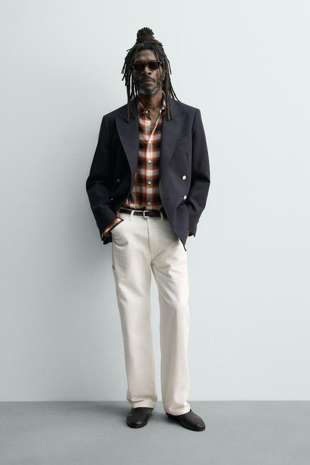 ZARA X AARON LEVINE БРЮКИ КАРГО, БЕЛЫЙ