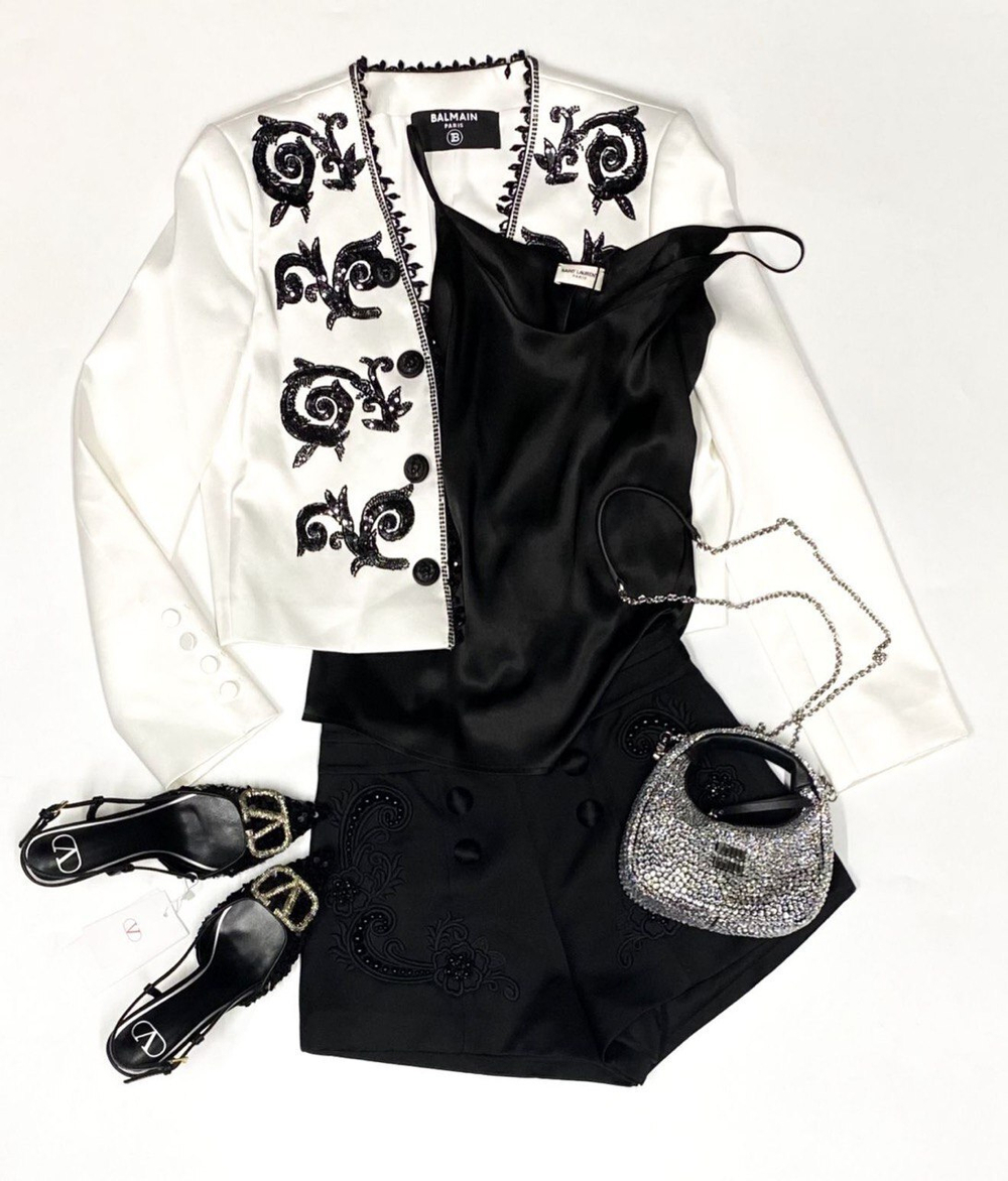 Топ Yves Saint Laurent