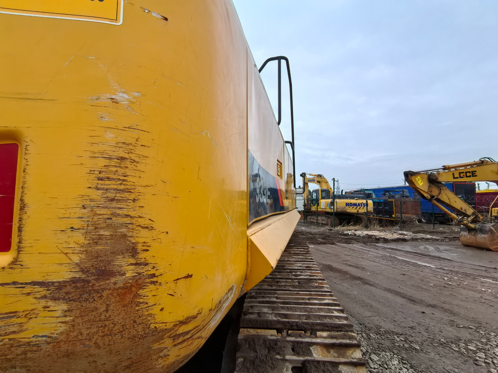 LiuGong CLG933 Экскаватор CLG933E	 (Дизельный, 8,3 л, 264 л.с., АТ)
