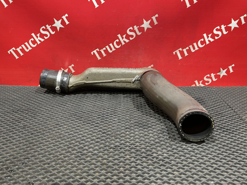 Патрубок системы охлаждения