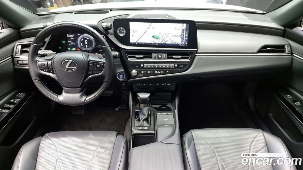 Lexus ES300h 7 Generation Luxury Plus (02.2022)