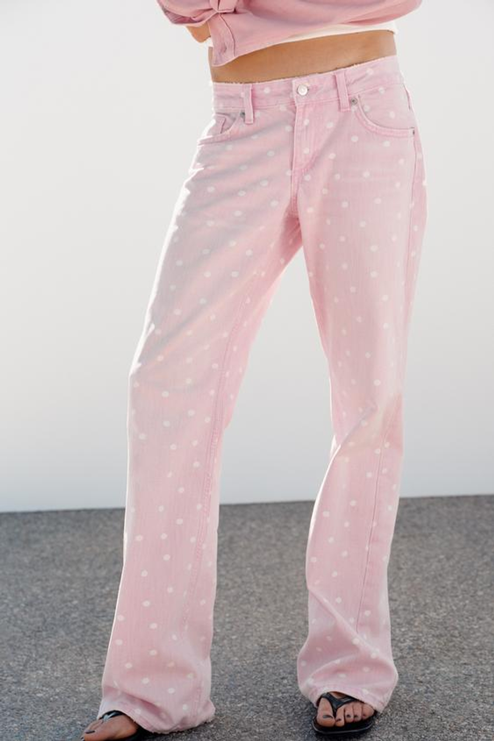 ZARA ДЖИНСЫ TRF WIDE-LEG С НИЗКОЙ ПОСАДКОЙ И ГОРОШКОМ, РОЗОВЫЙ