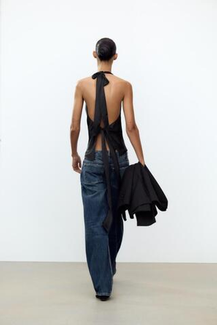 ZARA АТЛАСНЫЙ ТОП С ГОРЛОВИНОЙ ХАЛТЕР, ЧЕРНЫЙ