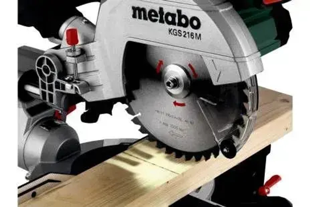 Пила торцовочная Metabo KGS 216 M с протяжкой