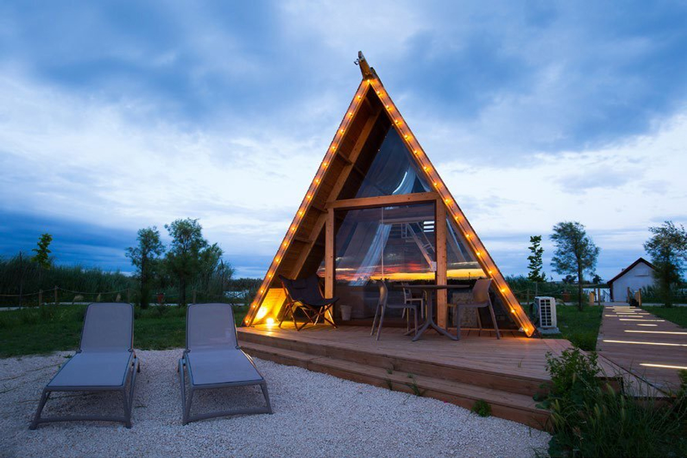 Шезлонг-лежак пластиковый Nardi Atlantico, белый, тортора