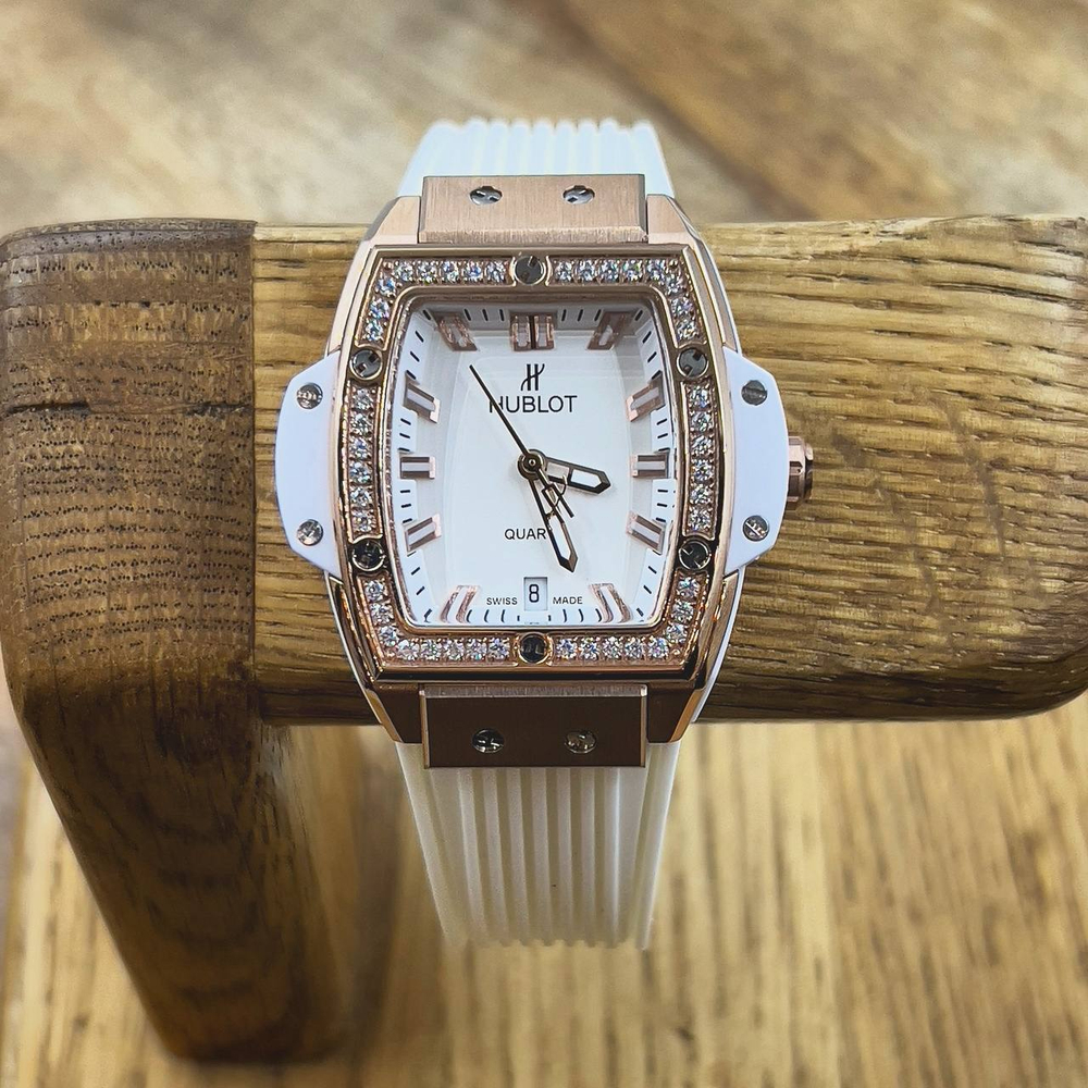 Часы Hublot