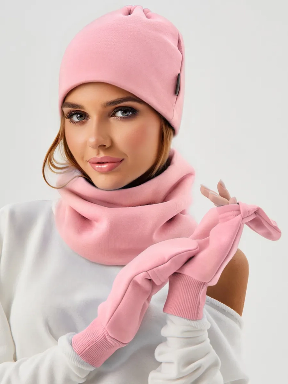 Шапка бини с начесом для хвоста, дред и кос