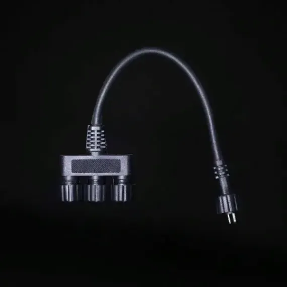 Разветвитель 3-х лучевой для силиконовых нитей без возможности управления, 24В., провод черный каучук, IP65, Beauty Led (EC3-20)