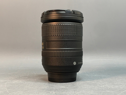 Nikon 18-200mm 3.5-5.6G ED AF-S VR DX