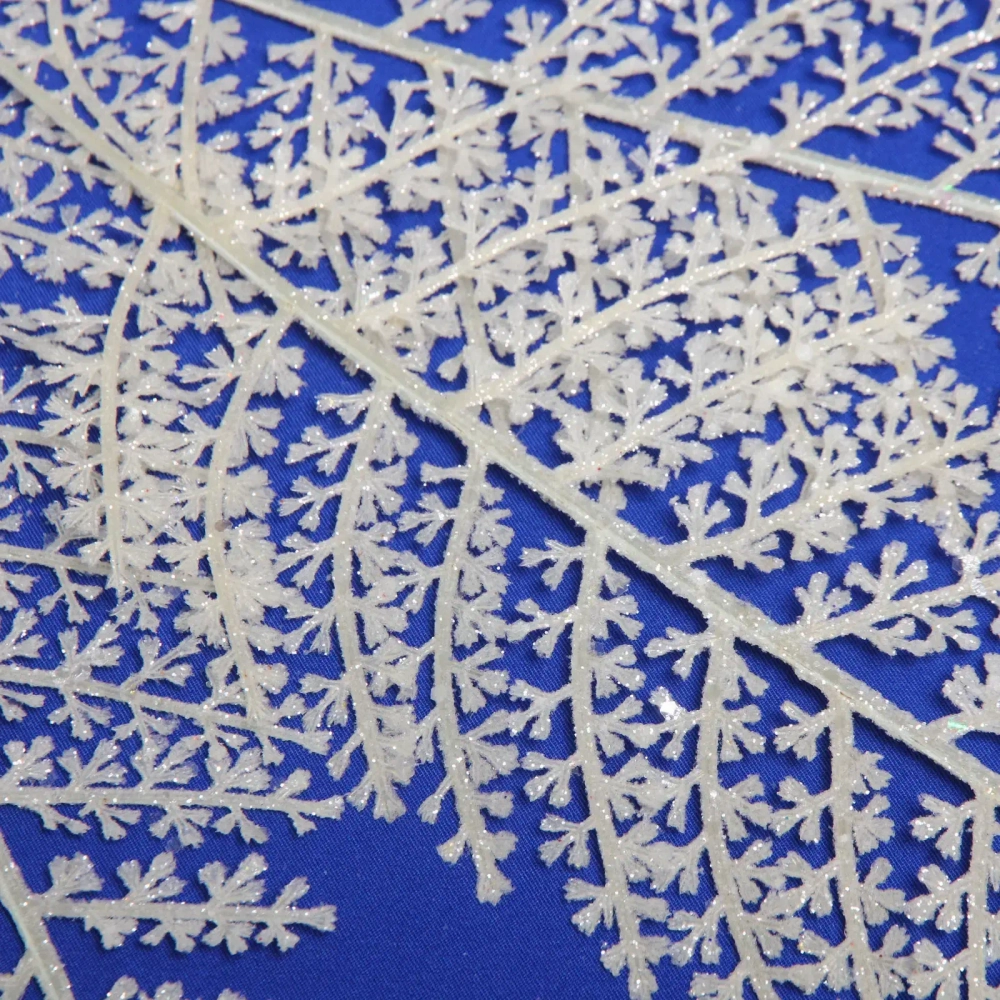 Ветка декоративная «Сверкающий папоротник» 86 см, Белый