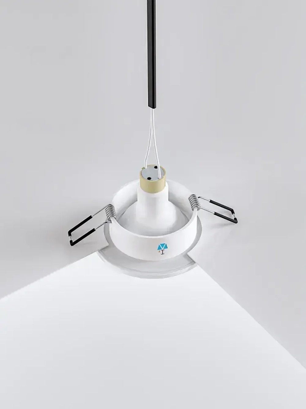 Встраиваемый влагозащищенный светильник interiorlight AQUA-3-W