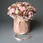 «Карамель» - композиция из стабилизированных цветов и сухоцветов