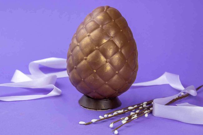 Шоколадное пасхальное яйцо «Золотой узор», 600 г