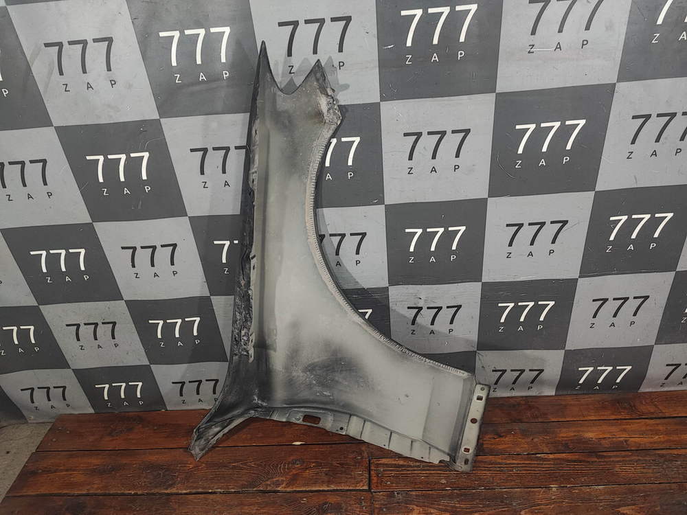 Крыло переднее левое Mercedes C-Class (W205) 14-21 Б/У Оригинал A2058800118