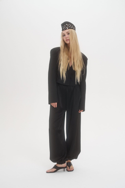 Укороченный приталенный жакет