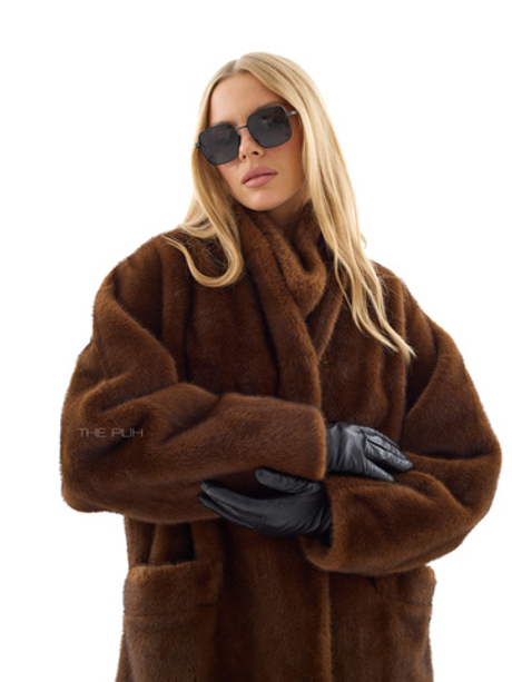 Длинная коричневая шуба из эко-меха