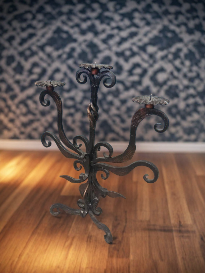 Подсвечник