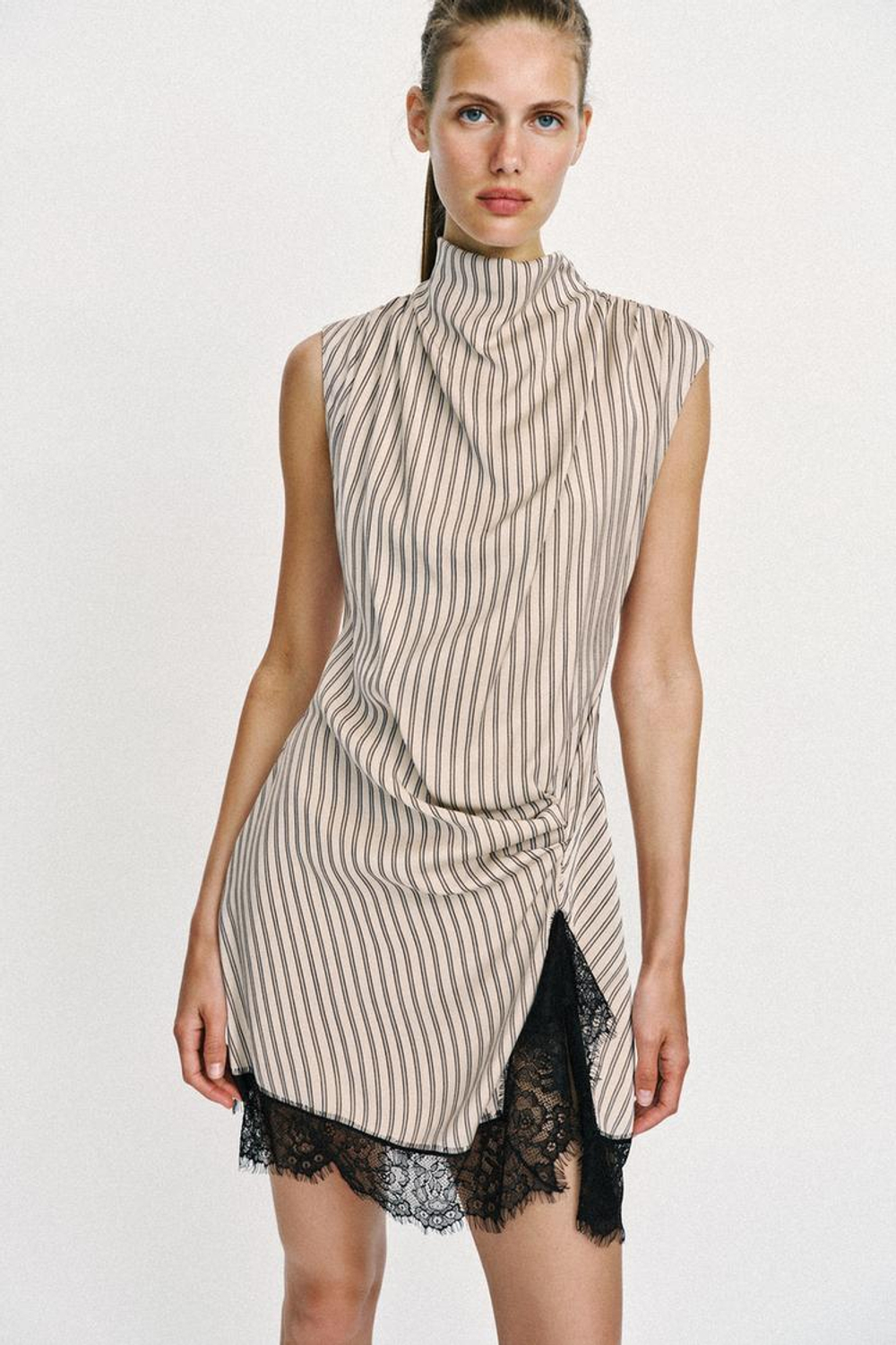 ZARA МИНИ-ПЛАТЬЕ В ПОЛОСКУ С КРУЖЕВОМ, РОЗОВЫЙ