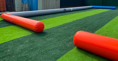 Футбольное поле надувное, герметичное 32*17*0,5 м