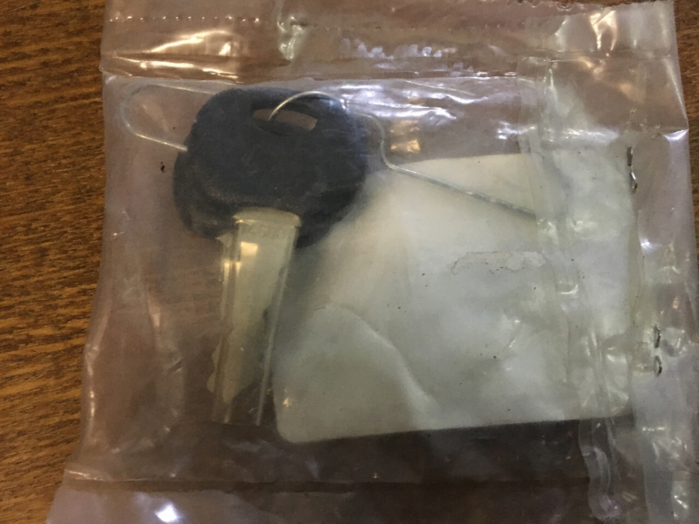 Ключ замка зажигания 85804675