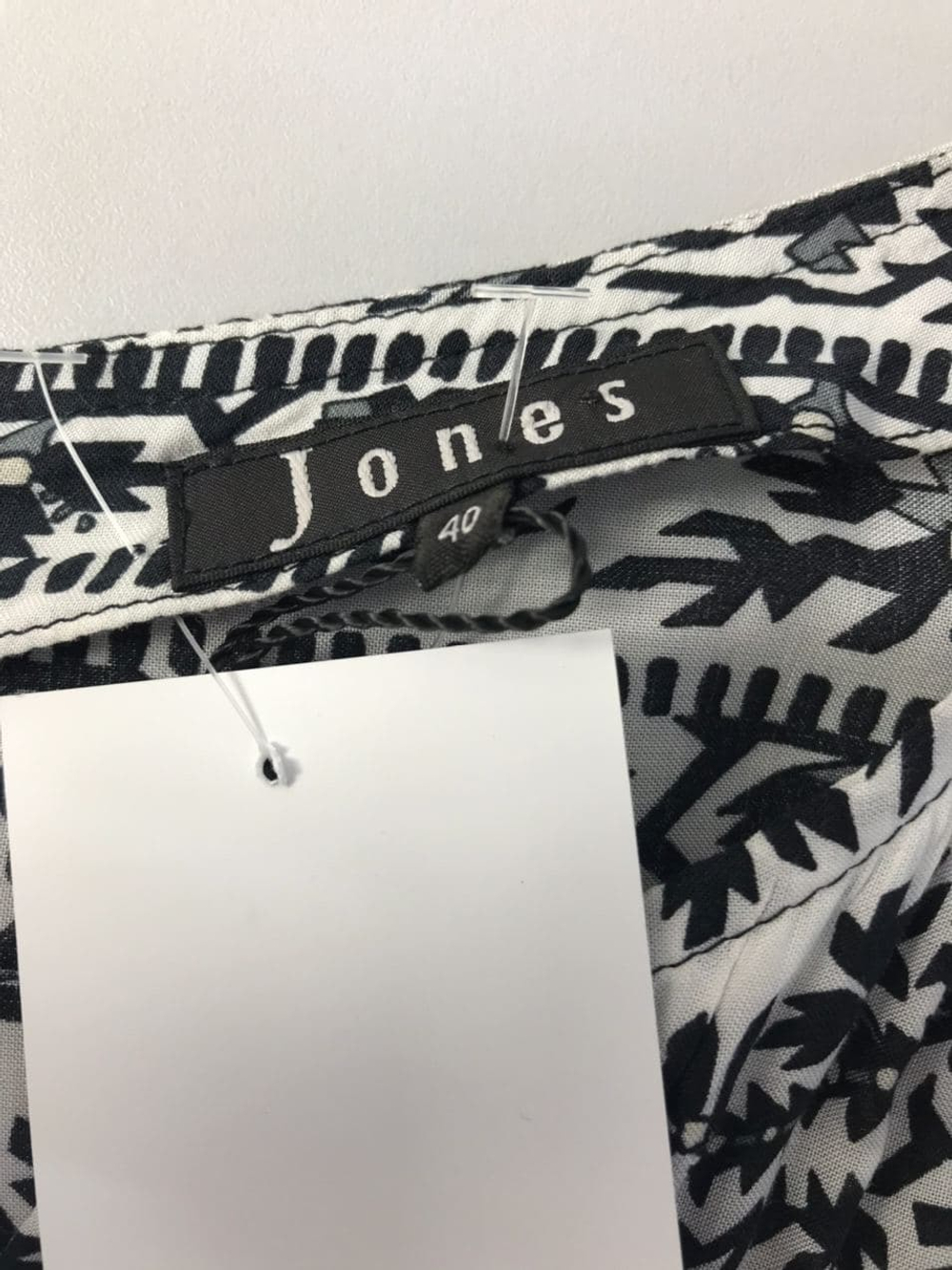 Платье JONES комфортное 42 размер, новое