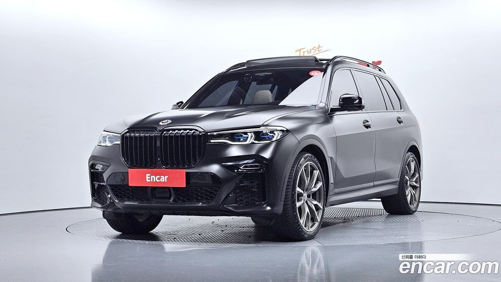 BMW X7 (G07) M50i 6-и местный (07.2022)