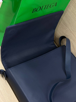 Сумка-мессенджер Bottega Veneta