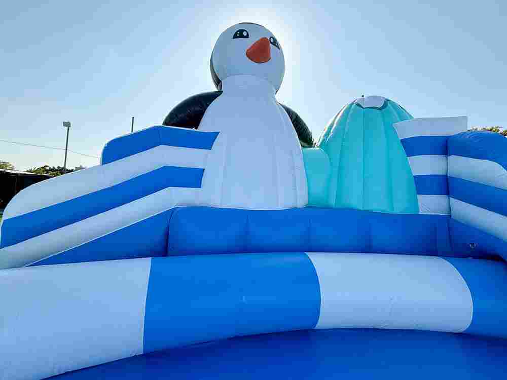 Наземный надувной аквапарк «Морское царство 3» с фигурой пингвина 23*23*6 м