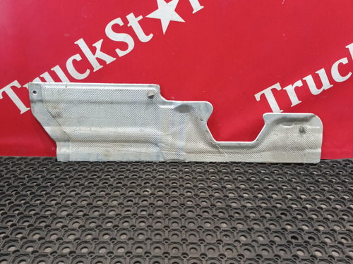 Шумоизоляция двигателя правая 2020г.