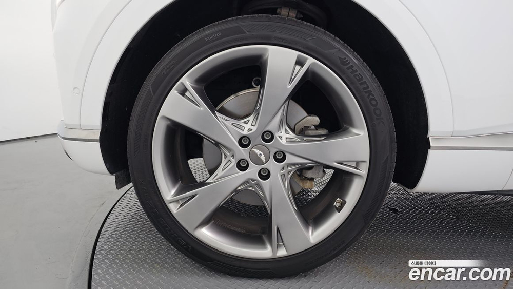Genesis GV80 2.5T Бензин 2WD (07.2020)
